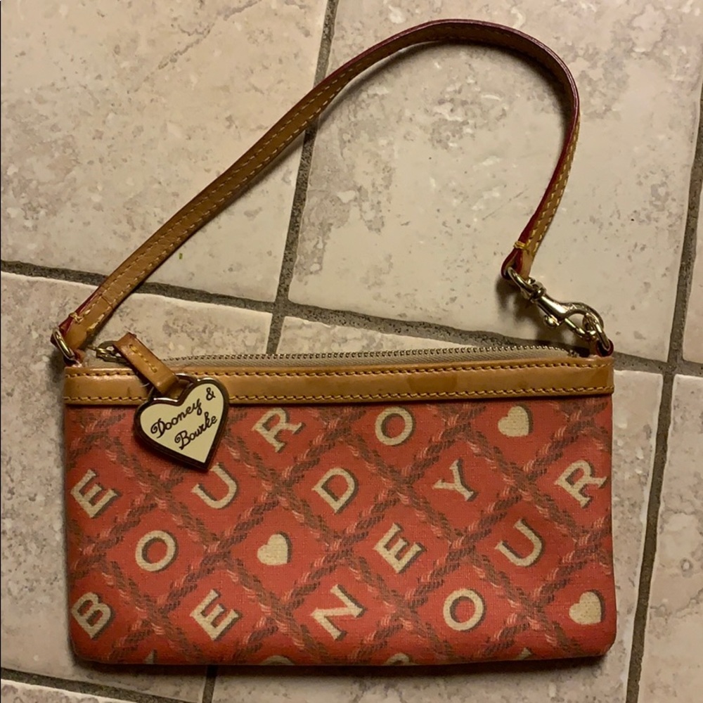 LIKE NEW DOONEY AND BOURKE WRISTLET